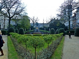 2 Petit Sablon unutra njost