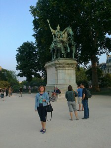 2. Karlo Veliki ispred Notre Dam