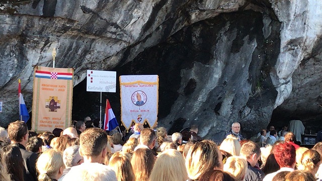 2018-05-11-PHOTO-00000174