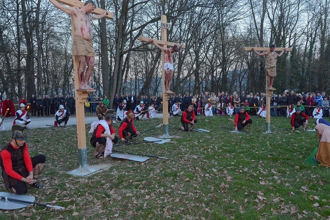 2a821163-25e1-4024-adf5-7cc81ab8d95e