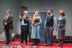 31189582_1973410302988528_48793826369732608_o