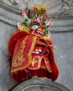 4. Manneken Pis u kostimu diablada