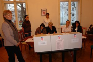 jedan od biračkih odbora u Berlinu/ foto: Sonja Breljak