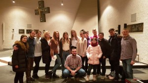 KH16VHkEqq-5Q48llvwM