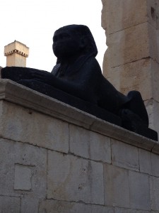 Pala a detalj sfinga