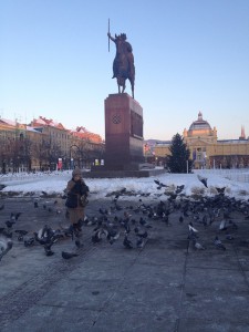 Tomislav i Paviljon iza