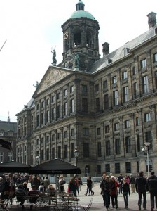 Zgrade se nastavljaju u nizu...